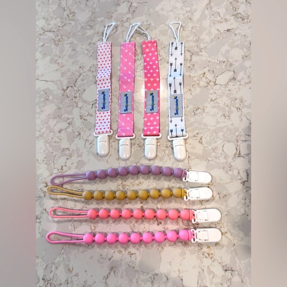 Pack of 8 Pacifier Clips - pink Purple Pacifier Clips Set - Picture 1 of 6
